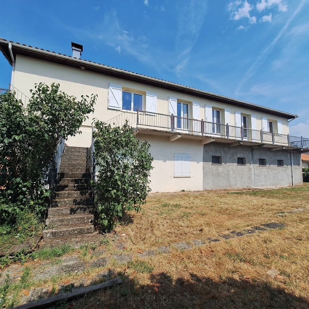 Maison Cenac 6 pièces 168.5 m² sur un terrain de 1 200 m²