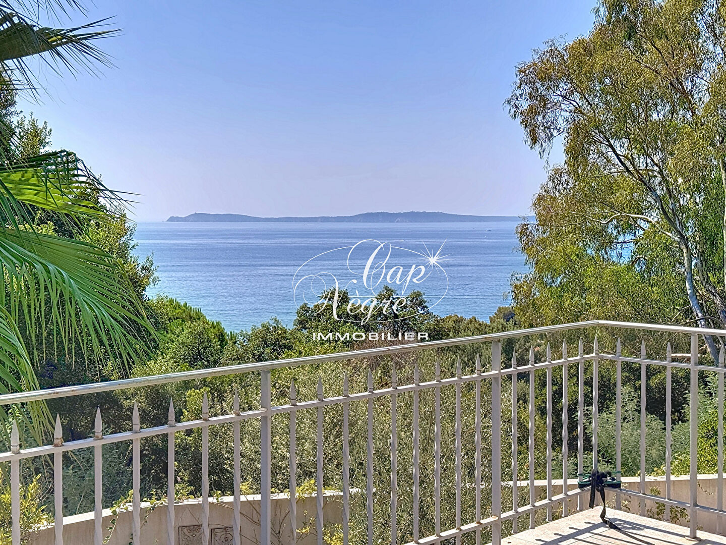 Photo Maison - 7 pièce(s) - 195 m2 image 1/6