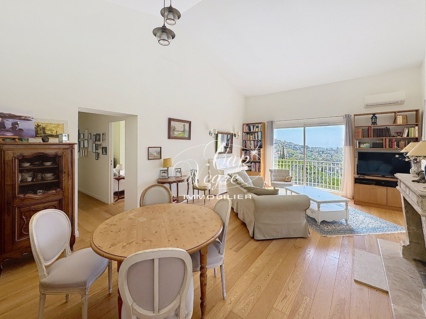 Photo Maison - 7 pièce(s) - 195 m2 image 6/6