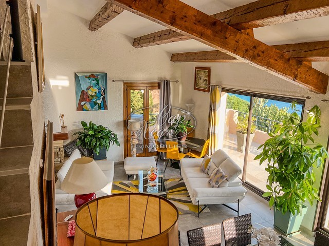 Photo Maison - 5 pièce(s) - 179 m2 image 2/6