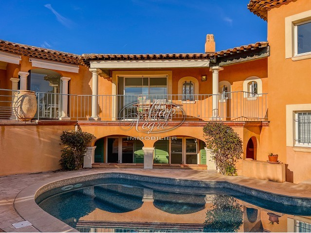 Photo Maison - 6 pièce(s) - 141 m2 image 2/6