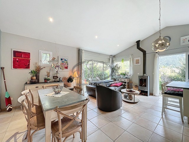 Photo Maison - 4 pièce(s) - 96 m2 image 6/6