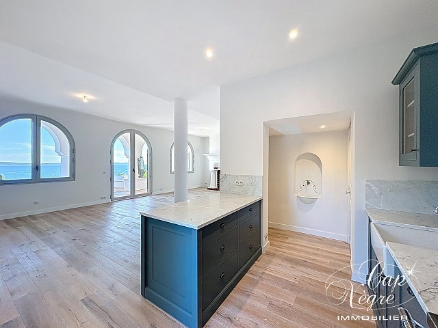 Photo Maison - 7 pièce(s) - 215 m2 image 5/6