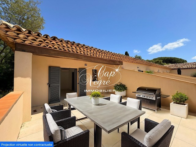 Photo DUPLEX T3 À VENDRE 70m² AVEC GRAND JARDIN À 100M DE LA MER À GRIMAUD BEAUVALLON image 3/6