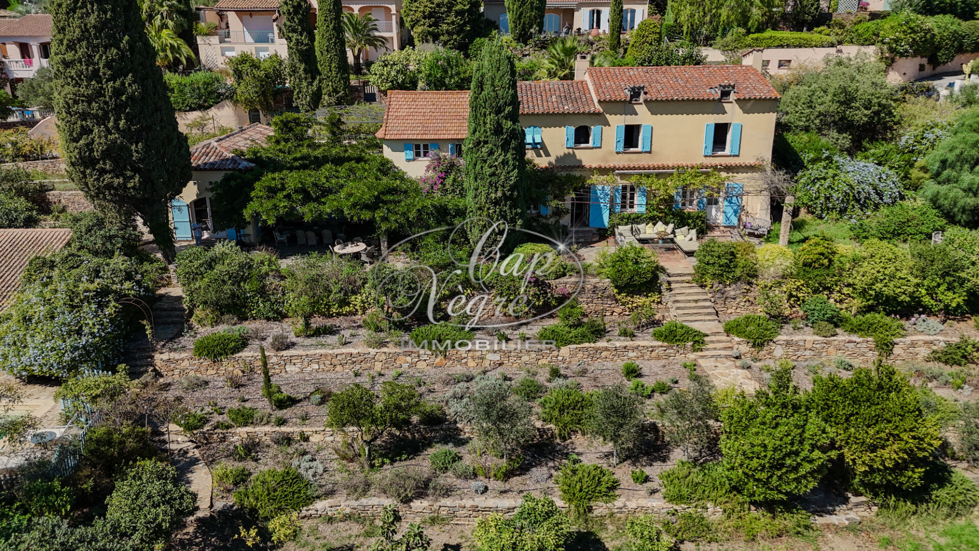 Photo PROPRIETE DE CHARME A VENDRE AU LAVANDOU image 2/6