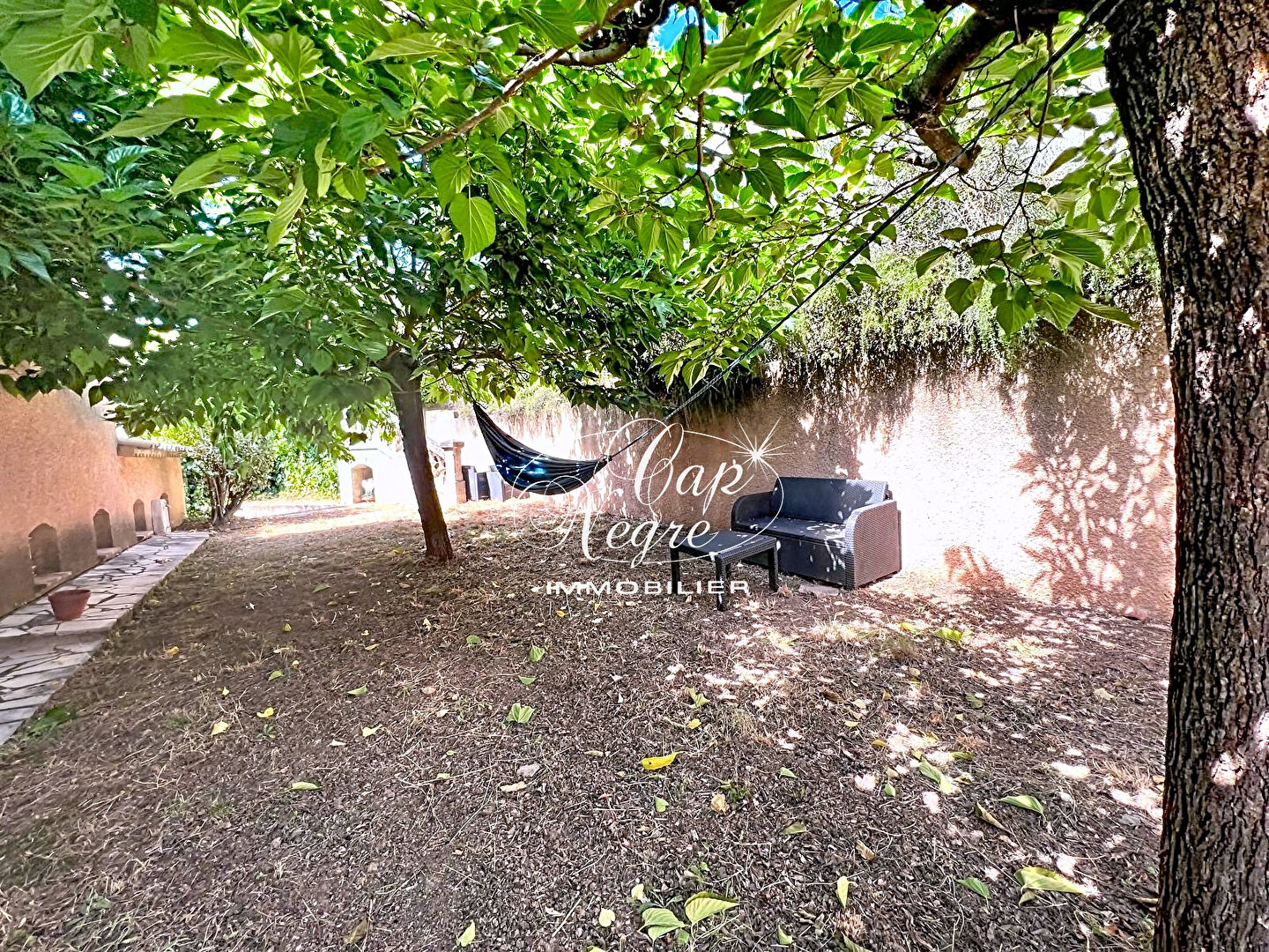 Photo VILLA A RÉNOVER DE 154M² DANS UN CADRE PRIVILÉGIÉ À VENDRE À DRAGUIGNAN image 3/6