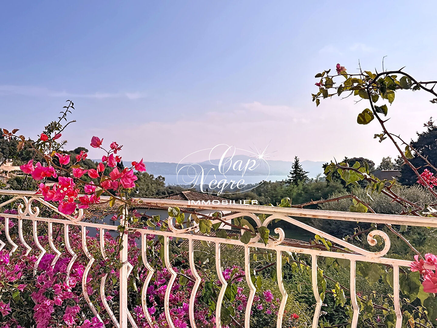 Photo DOMAINE DE BEAUVALLON TERRAIN DE 3045M² VUE MER AVEC VILLA DE 167M² À VENDRE À GRIMAUD image 3/6