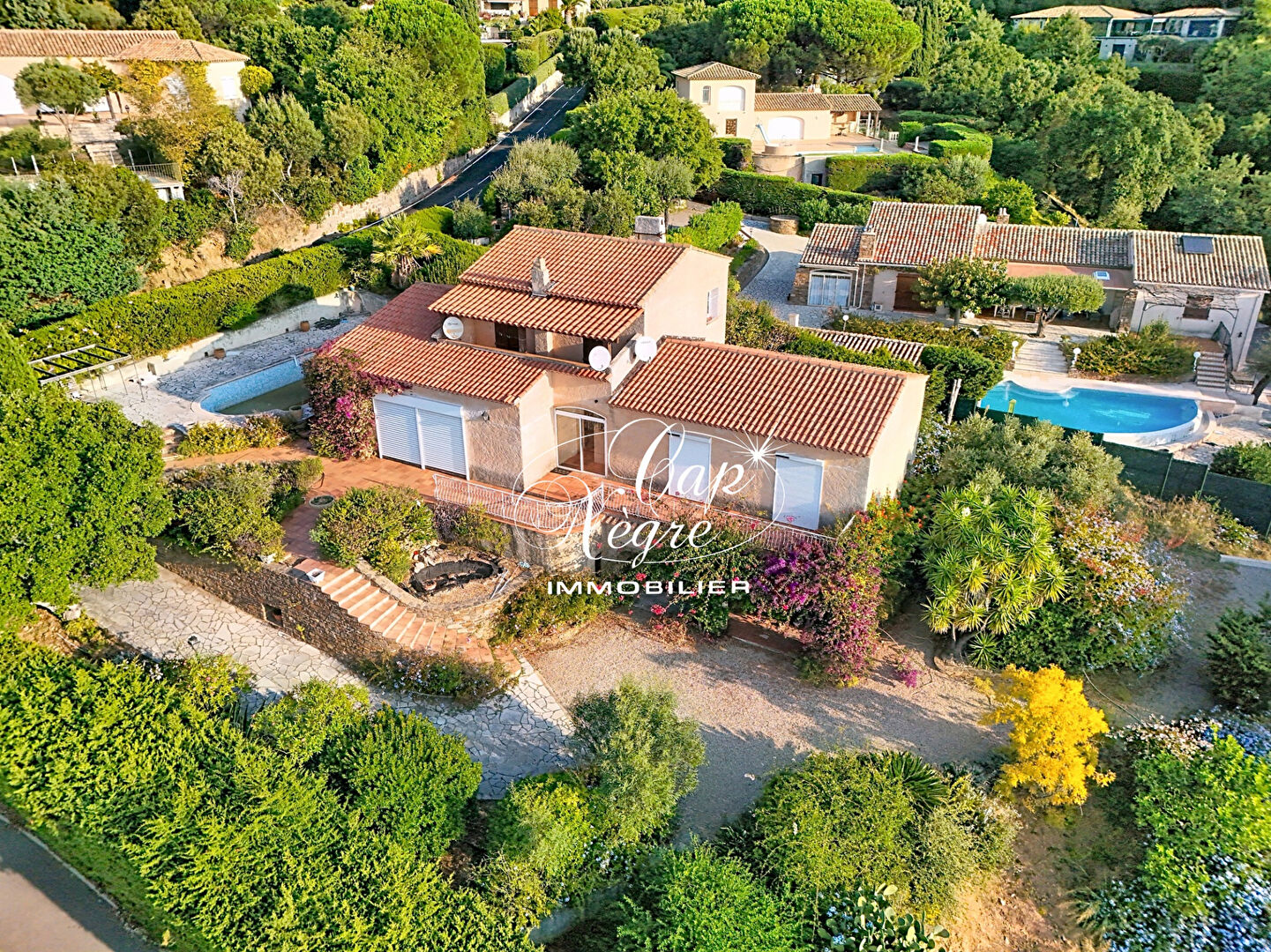 Photo DOMAINE DE BEAUVALLON TERRAIN DE 3045M² VUE MER AVEC VILLA DE 167M² À VENDRE À GRIMAUD image 6/6