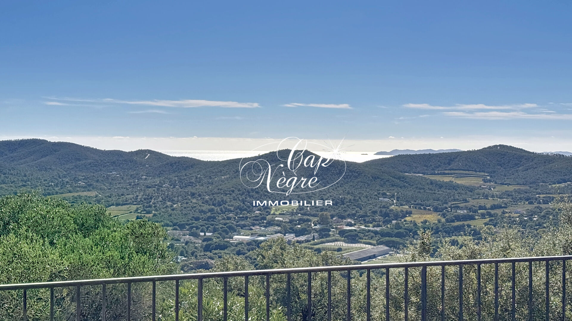 Photo VILLA VUE MER À VENDRE DANS UN DOMAINE PRIVÉ À BORMES LES MIMOSAS image 5/6