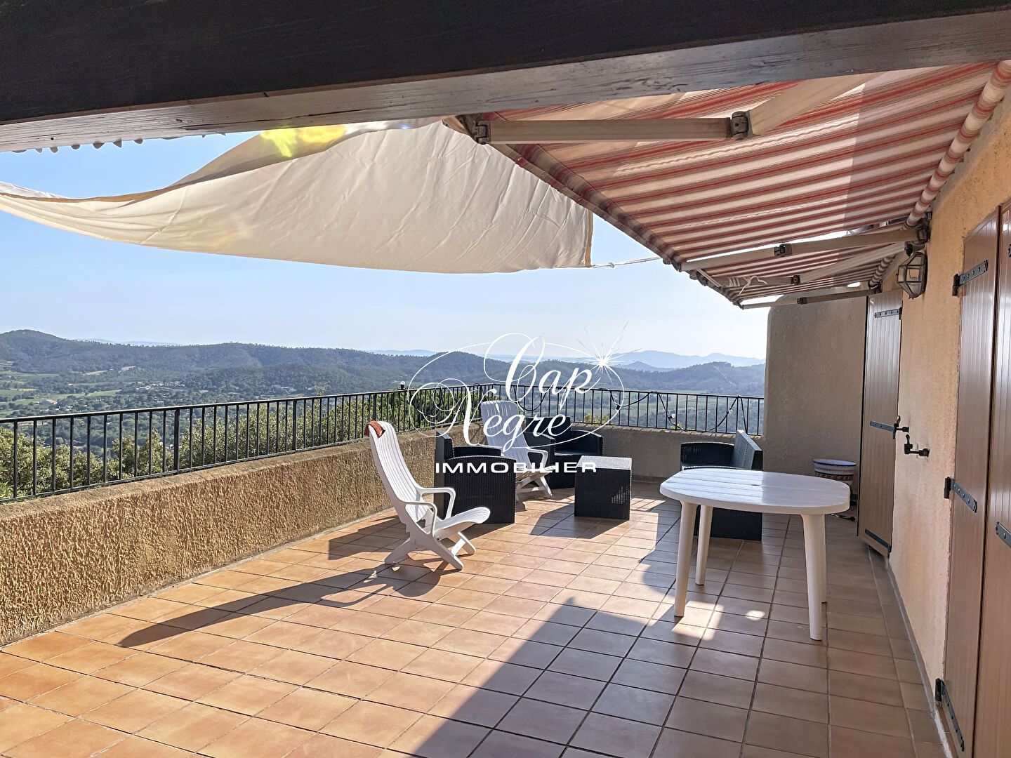 Photo VILLA VUE MER À VENDRE DANS UN DOMAINE PRIVÉ À BORMES LES MIMOSAS image 6/6