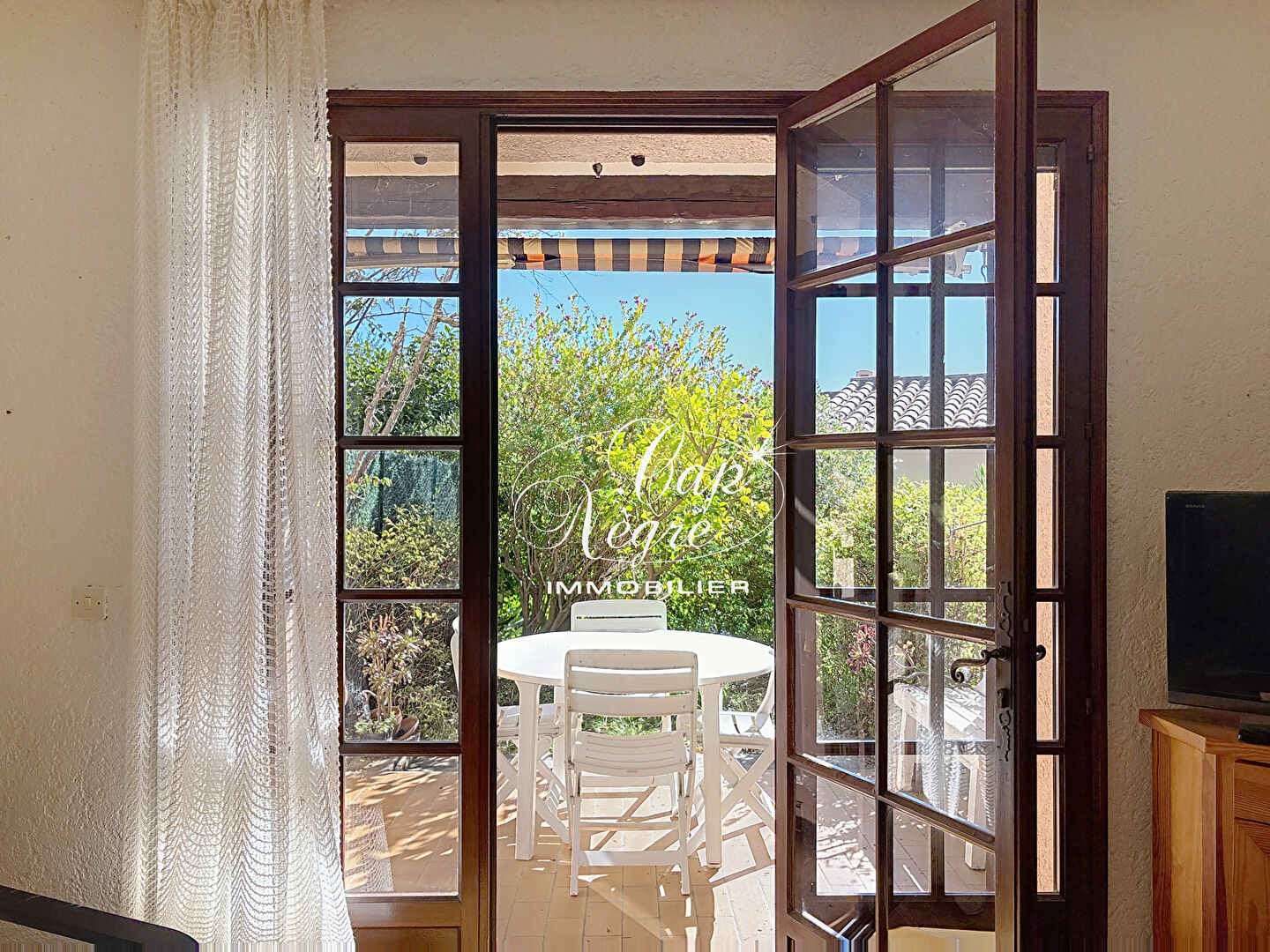 Photo Appartement rez-de-jardin studio de 30m² avec terrasse et jardin à Cavalière - proche plage image 3/6