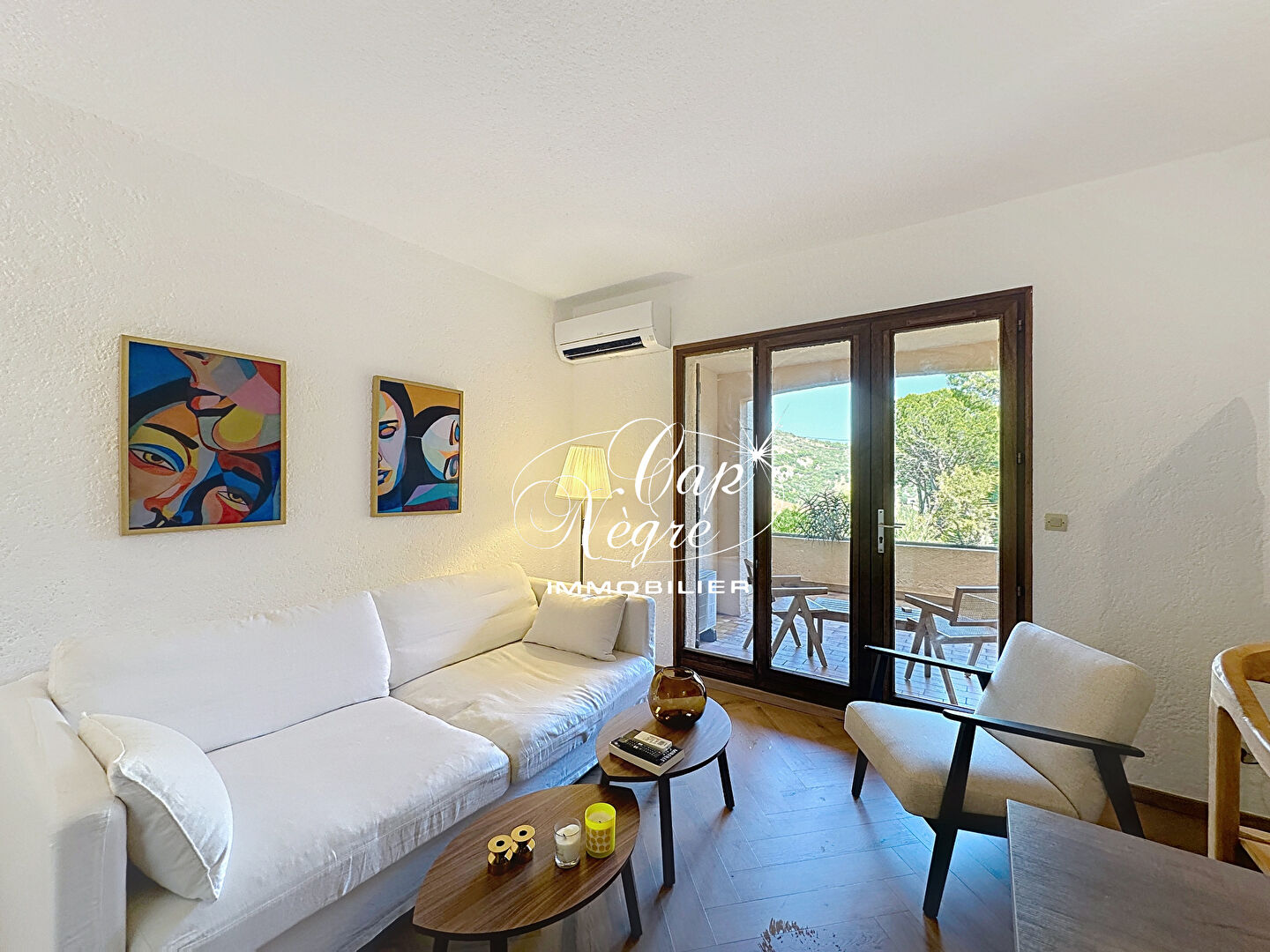 Photo Bormes-les-Mimosas  T2 de 29 m² avec terrasse dans résidence sécurisée image 1/6