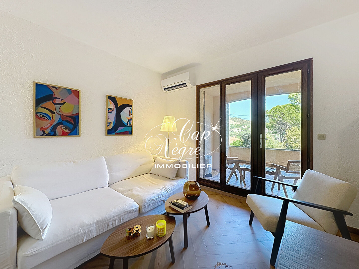 Photo Bormes-les-Mimosas  T2 de 29 m² avec terrasse dans résidence sécurisée image 2/6