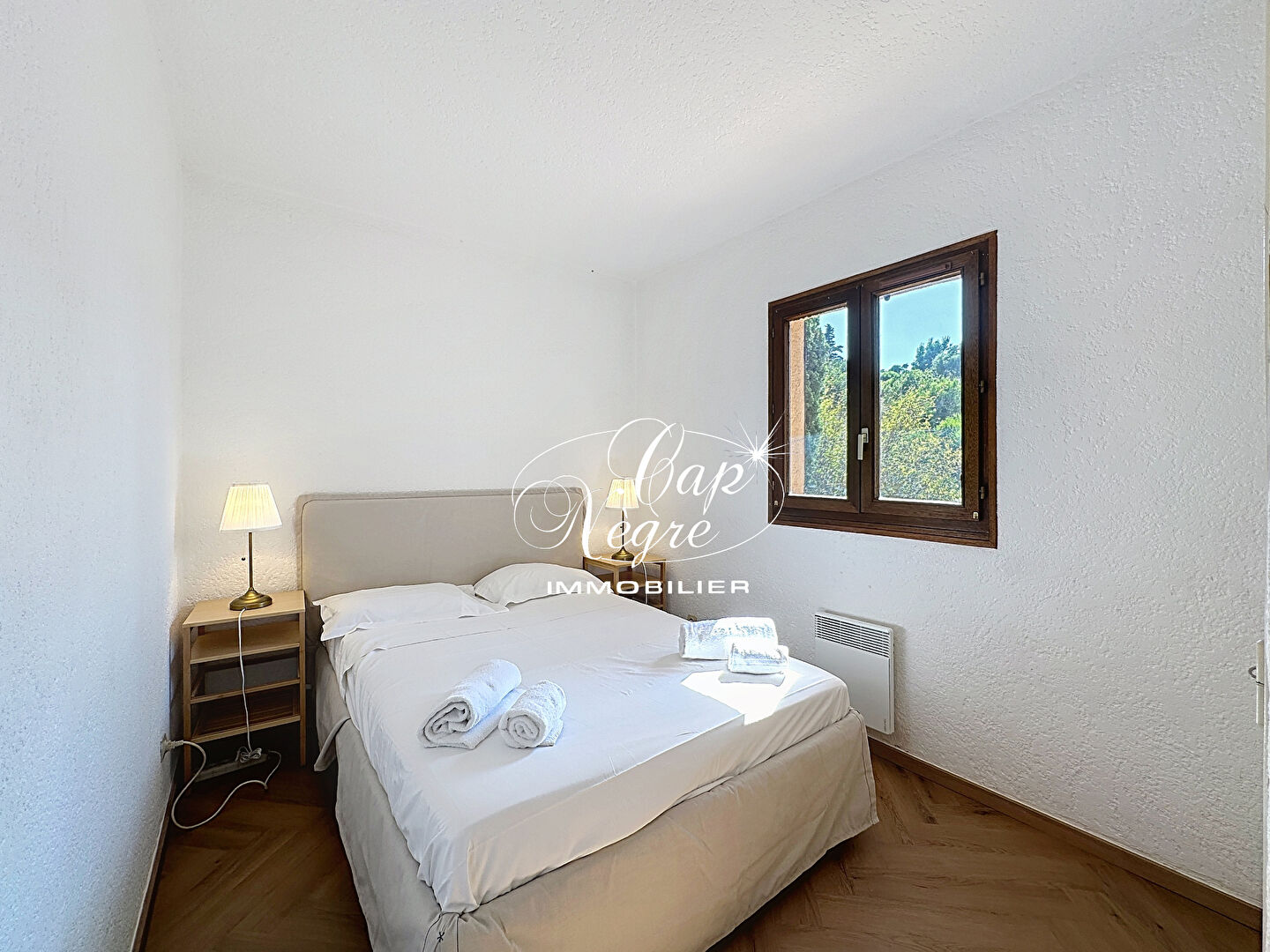 Photo Bormes-les-Mimosas  T2 de 29 m² avec terrasse dans résidence sécurisée image 5/6