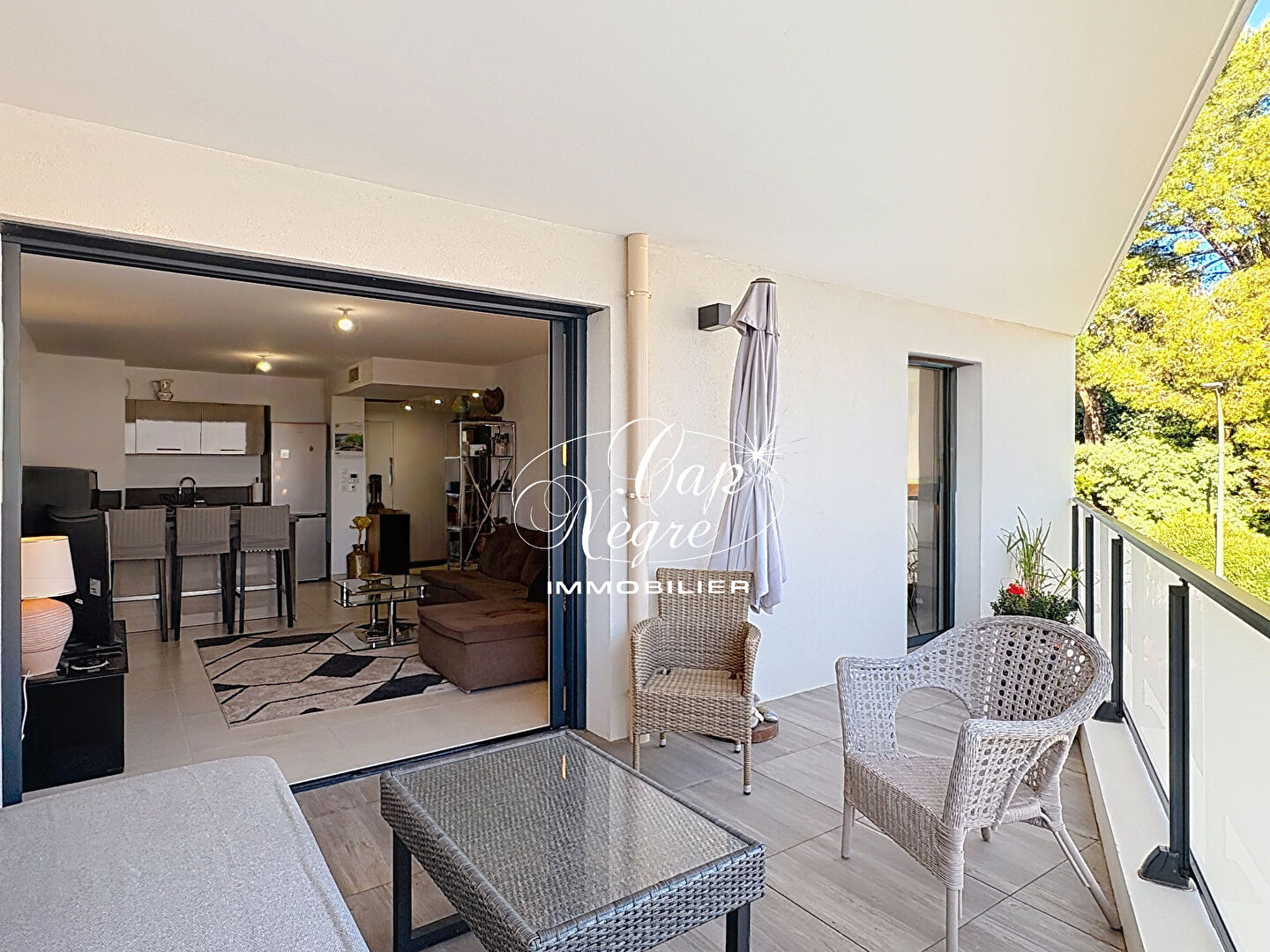 Photo APPARTEMENT T3 NEUF VUE MER HAUT STANDING AVEC GARAGE À VENDRE À CAVALAIRE SUR MER - GOLFE DE SAINT TROPEZ image 3/6