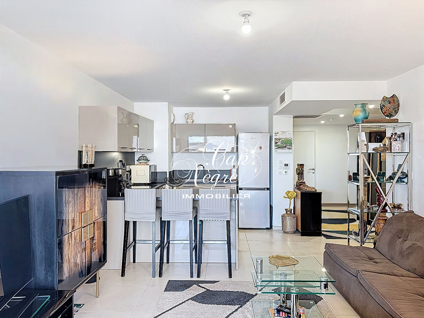 Photo APPARTEMENT T3 NEUF VUE MER HAUT STANDING AVEC GARAGE À VENDRE À CAVALAIRE SUR MER - GOLFE DE SAINT TROPEZ image 6/6