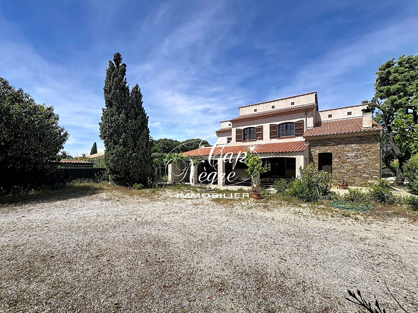 Maison de type 7/8 pièces à vendre à Bormes Les Mimosas