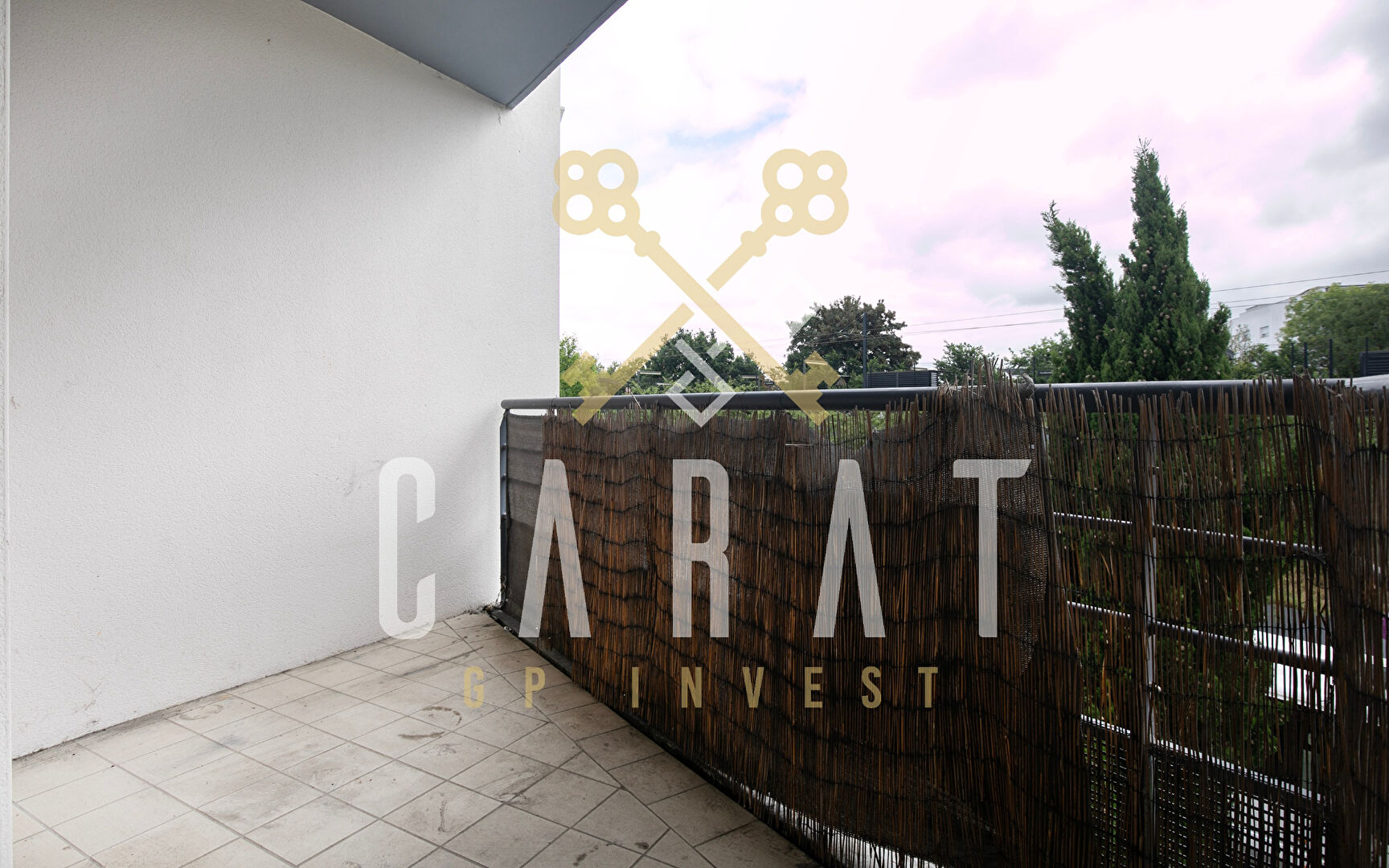 T2 avec balcon, cave et parking