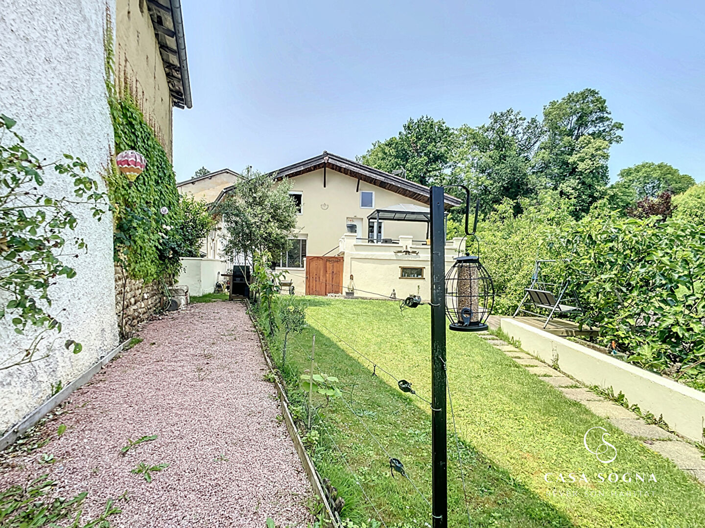 Ensemble immobilier - 8 pièces - maison 152 m² + appartement 42 m²