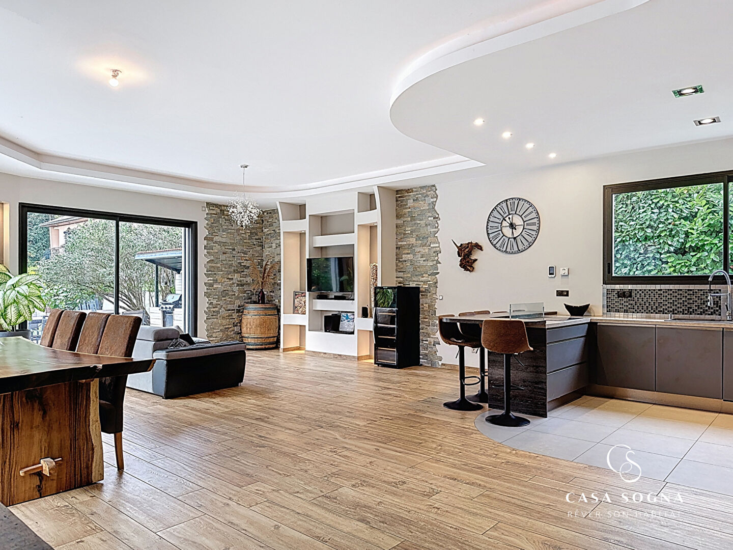 Photo Villa - 8 pièces - 186.51 m² image 3/6