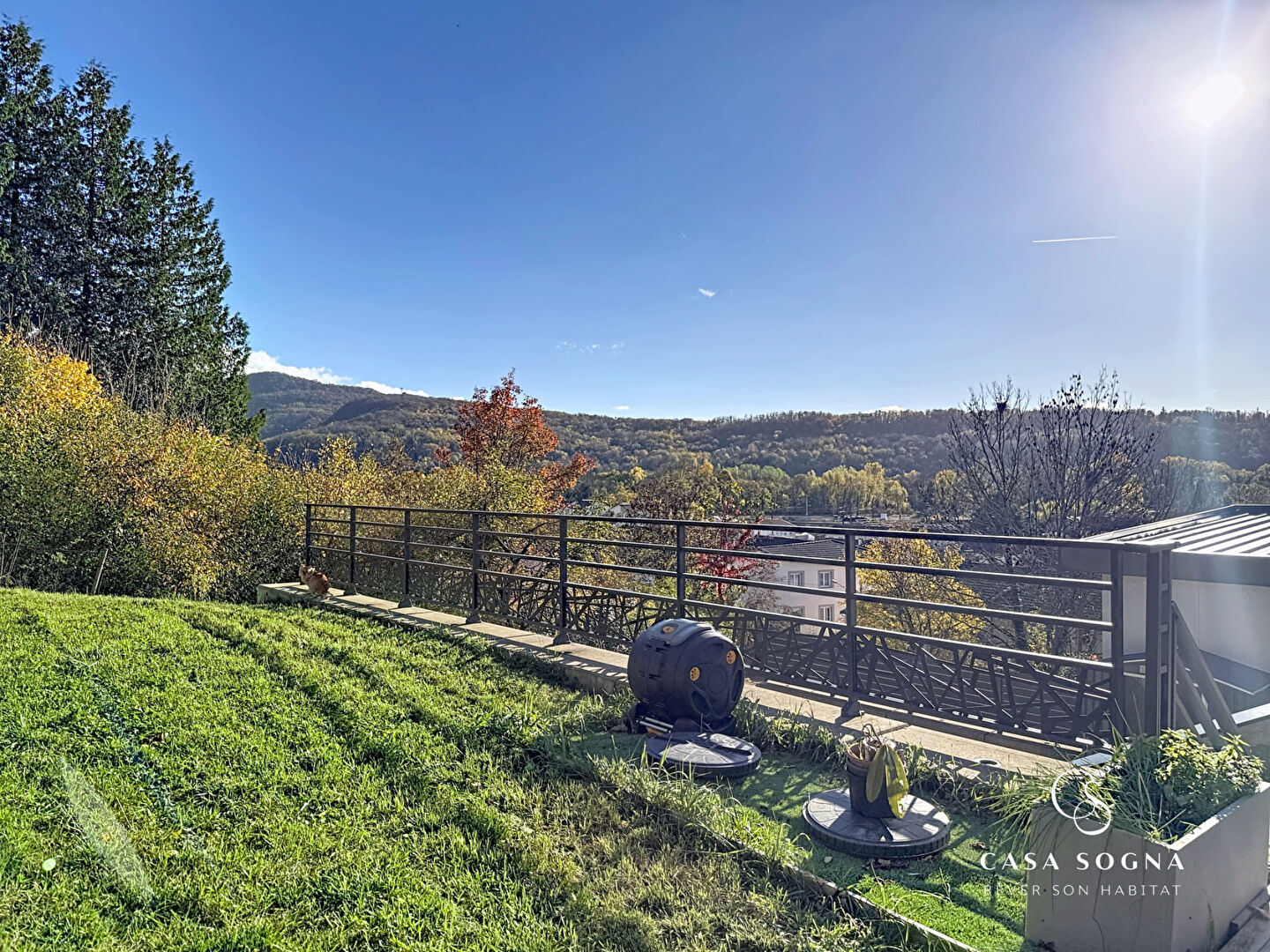 Photo Villa d'architecte - 7 pièces - 137 m² image 2/6