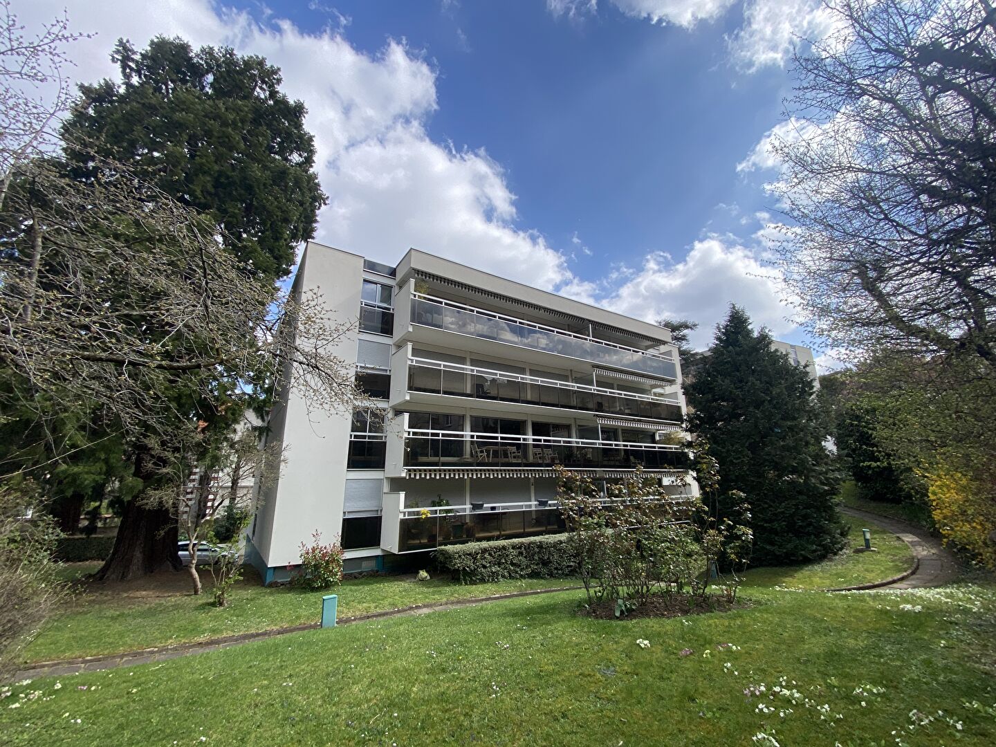 Agence immobilière de CEBEILLAC IMMOBILIER Clermont-ferrand