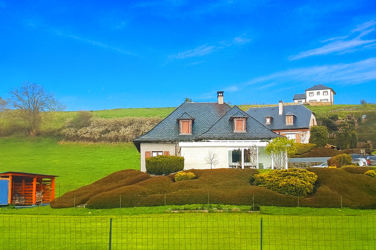Maison de bon standing a la campagne