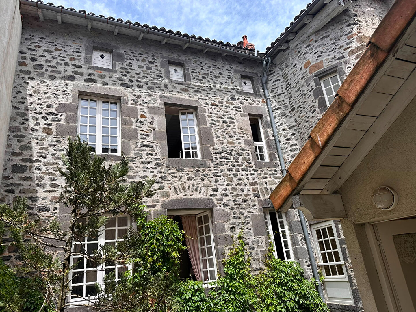 Agence immobilière de CEBEILLAC IMMOBILIER Clermont-ferrand