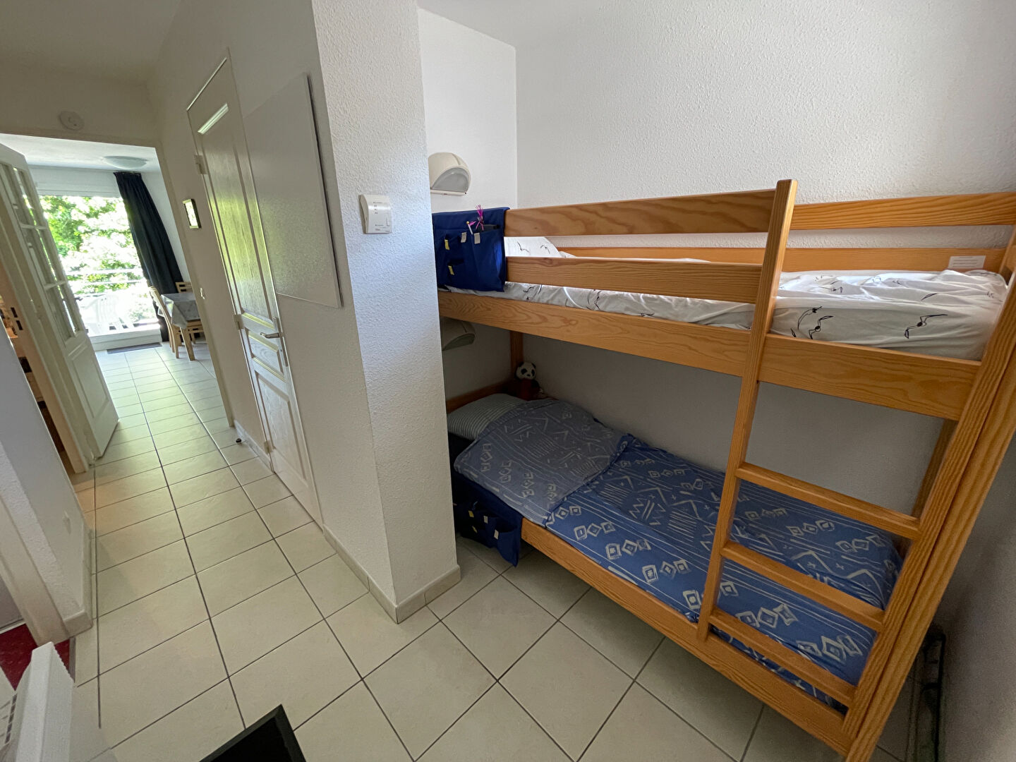 https://media.immo-facile.com/office5/chailloux_160425/catalog/images/pr_p/5/8/7/9/7/2/7/2/58797272h.jpg?DATEMAJ=26/09/2025-14:09:12