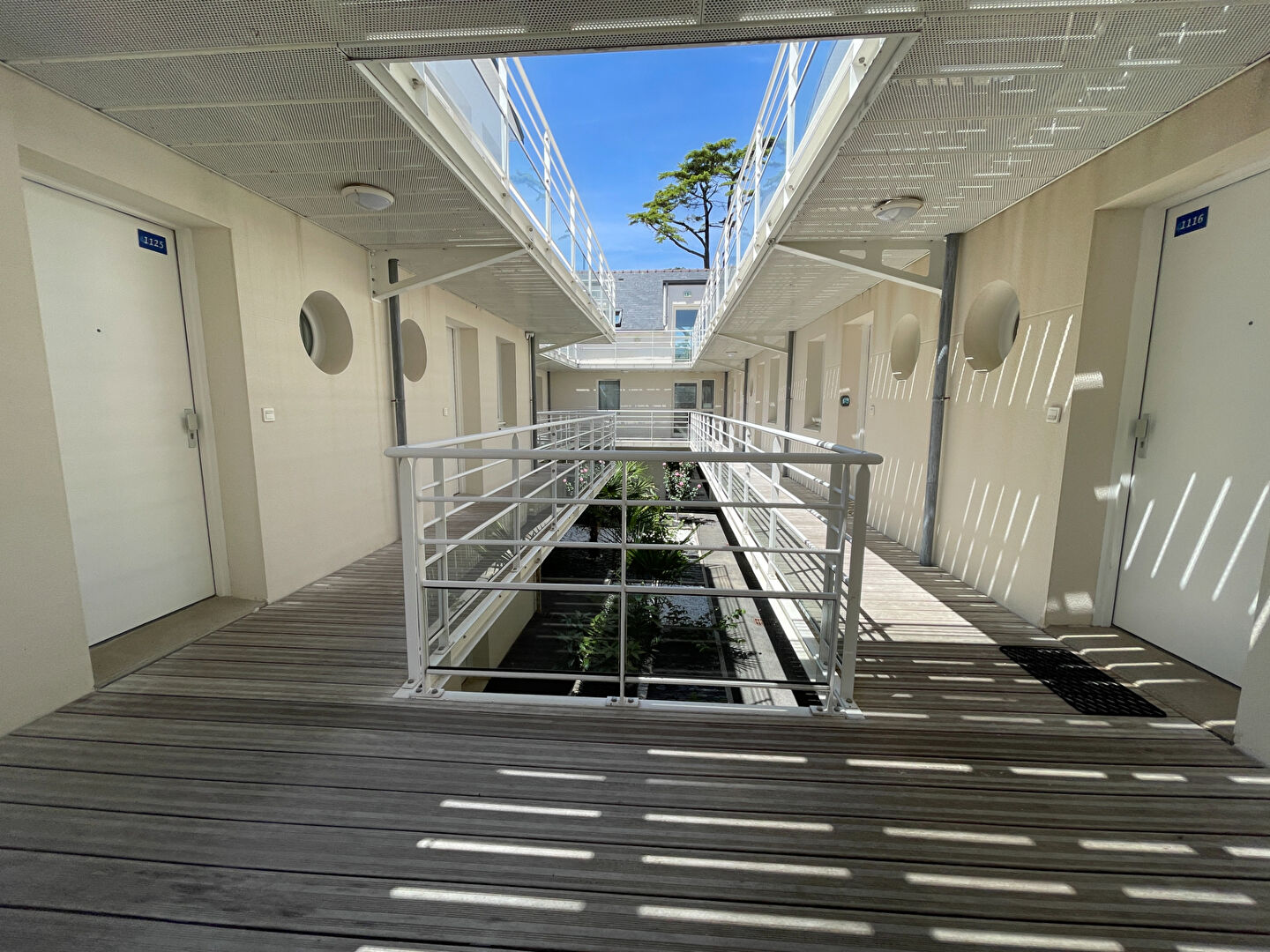 https://media.immo-facile.com/office5/chailloux_160425/catalog/images/pr_p/5/8/7/9/7/2/7/2/58797272n.jpg?DATEMAJ=26/09/2025-14:09:12