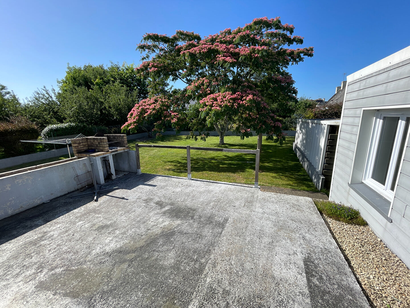Photo Maison rénovée 4 chambres ? Centre bourg de Gouesnac'h ? 102 m² habitables ? Terrain 840 m² image 4/6