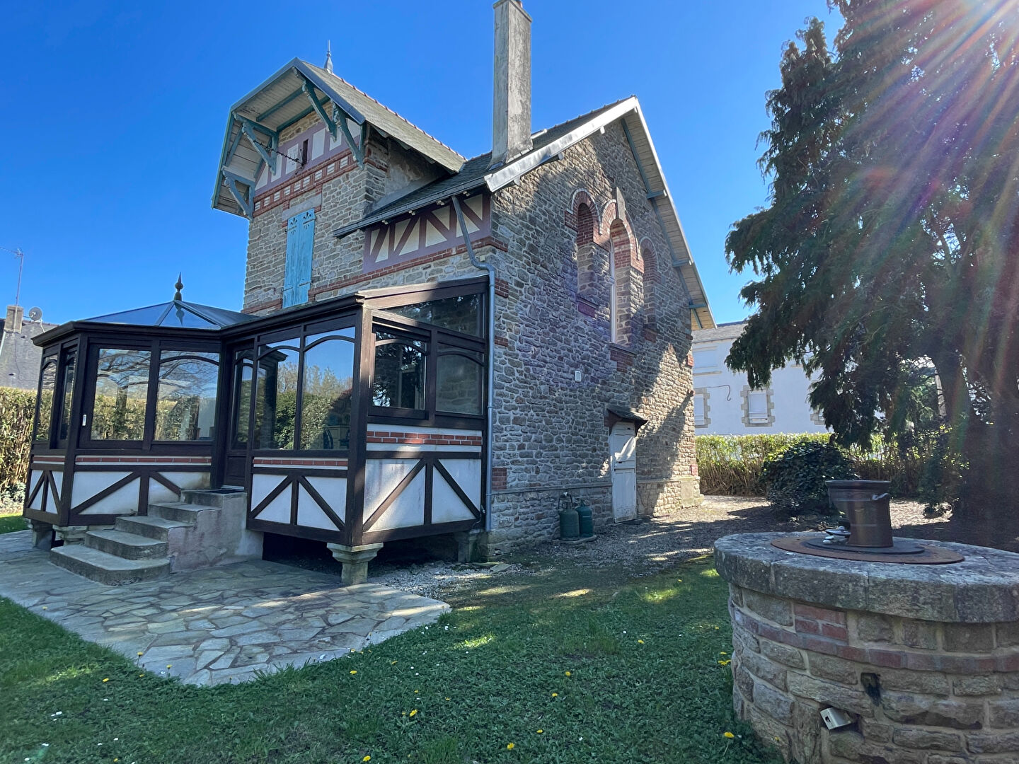 
Maison de Maître d'Exception - Centre Ville de Fouesnant - 125 m² avec véranda
