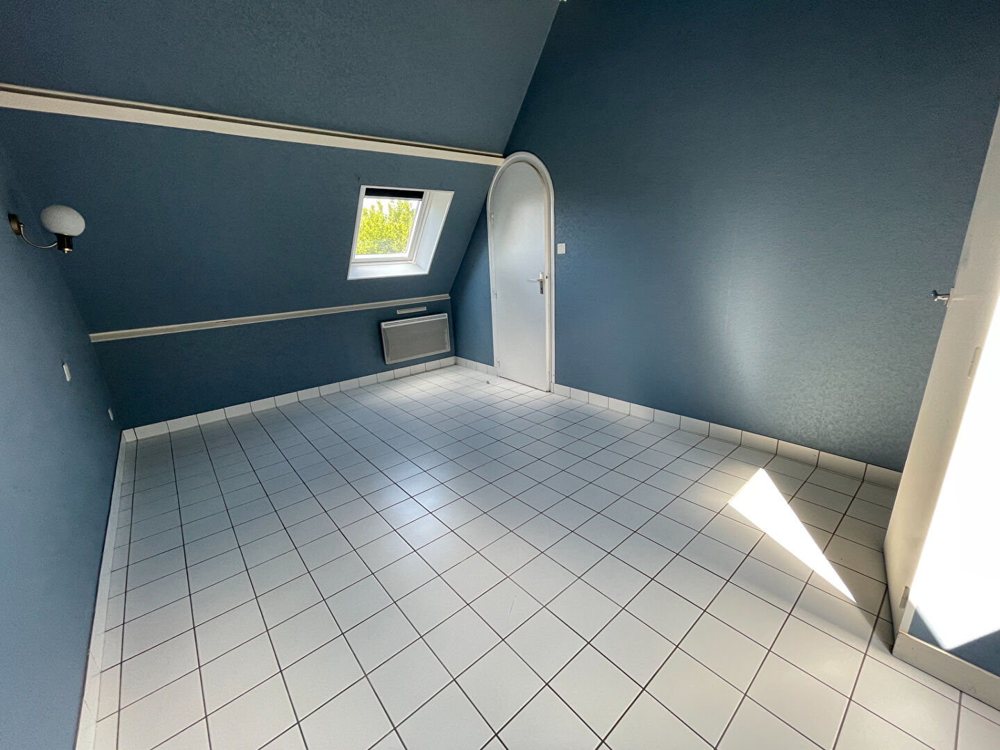 https://media.immo-facile.com/office5/chailloux_160425/catalog/images/pr_p/5/9/0/4/2/3/1/5/59042315m.jpg?DATEMAJ=04/08/2025-17:21:46