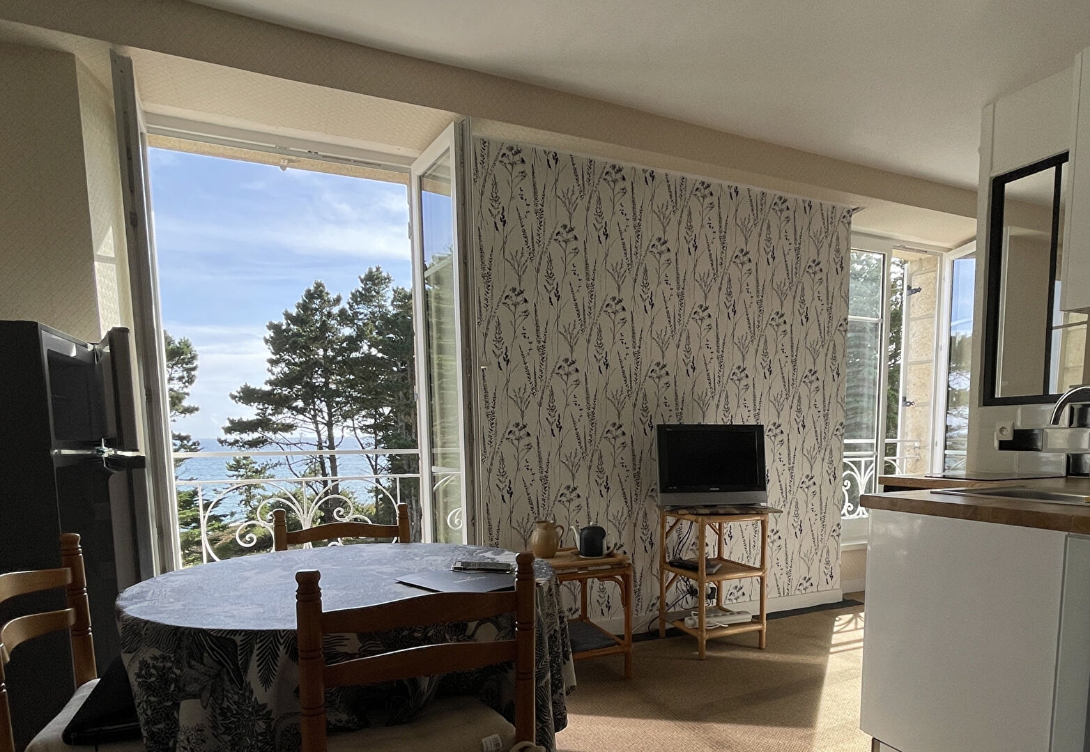 
À vendre - Pied-à-terre avec vue mer à Beg Meil (Fouesnant)
