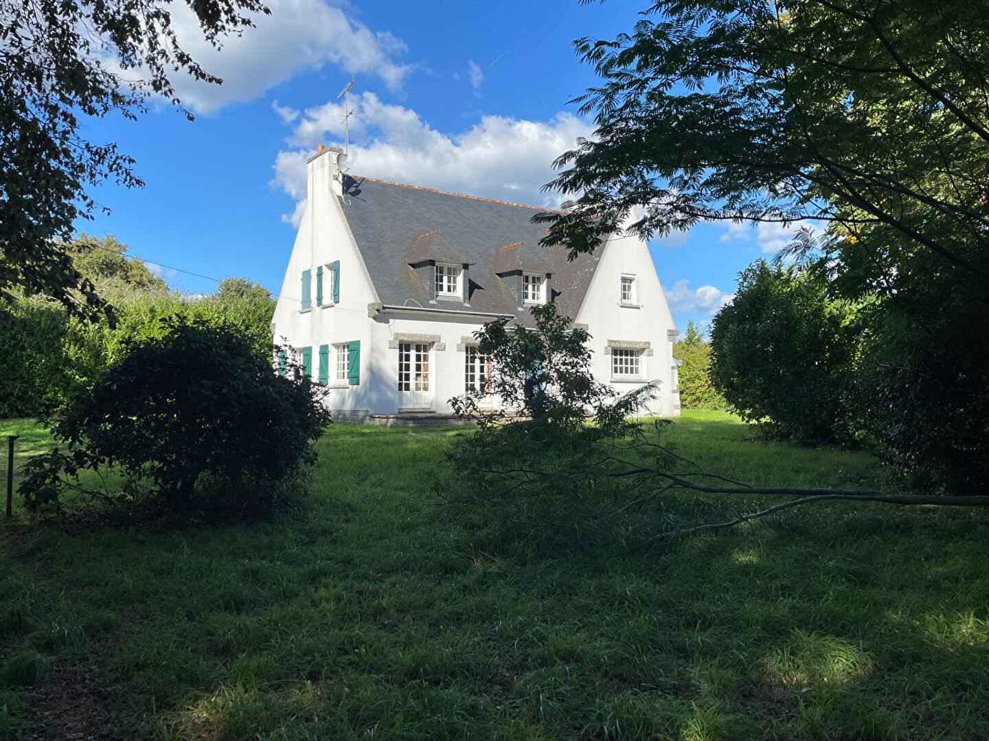 
Grande maison familiale à Beg Meil - 175 m², 6 chambres, grand terrain
