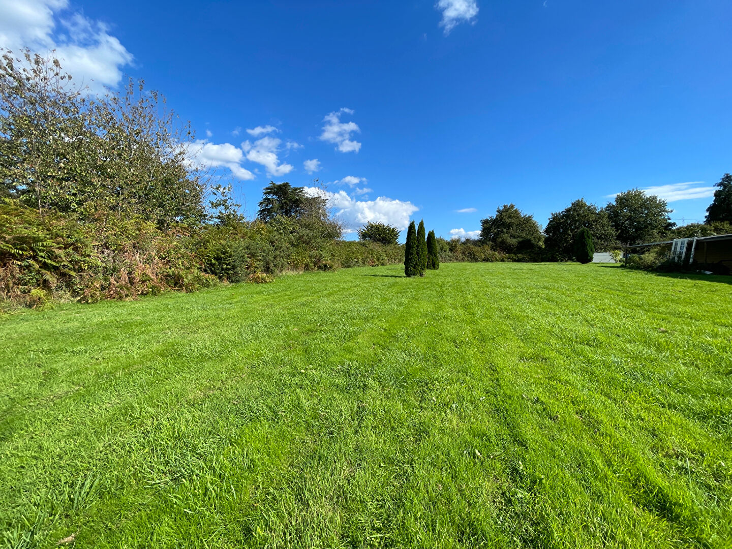 
À vendre - Terrain constructible 1500 m² - Fouesnant / Bénodet

