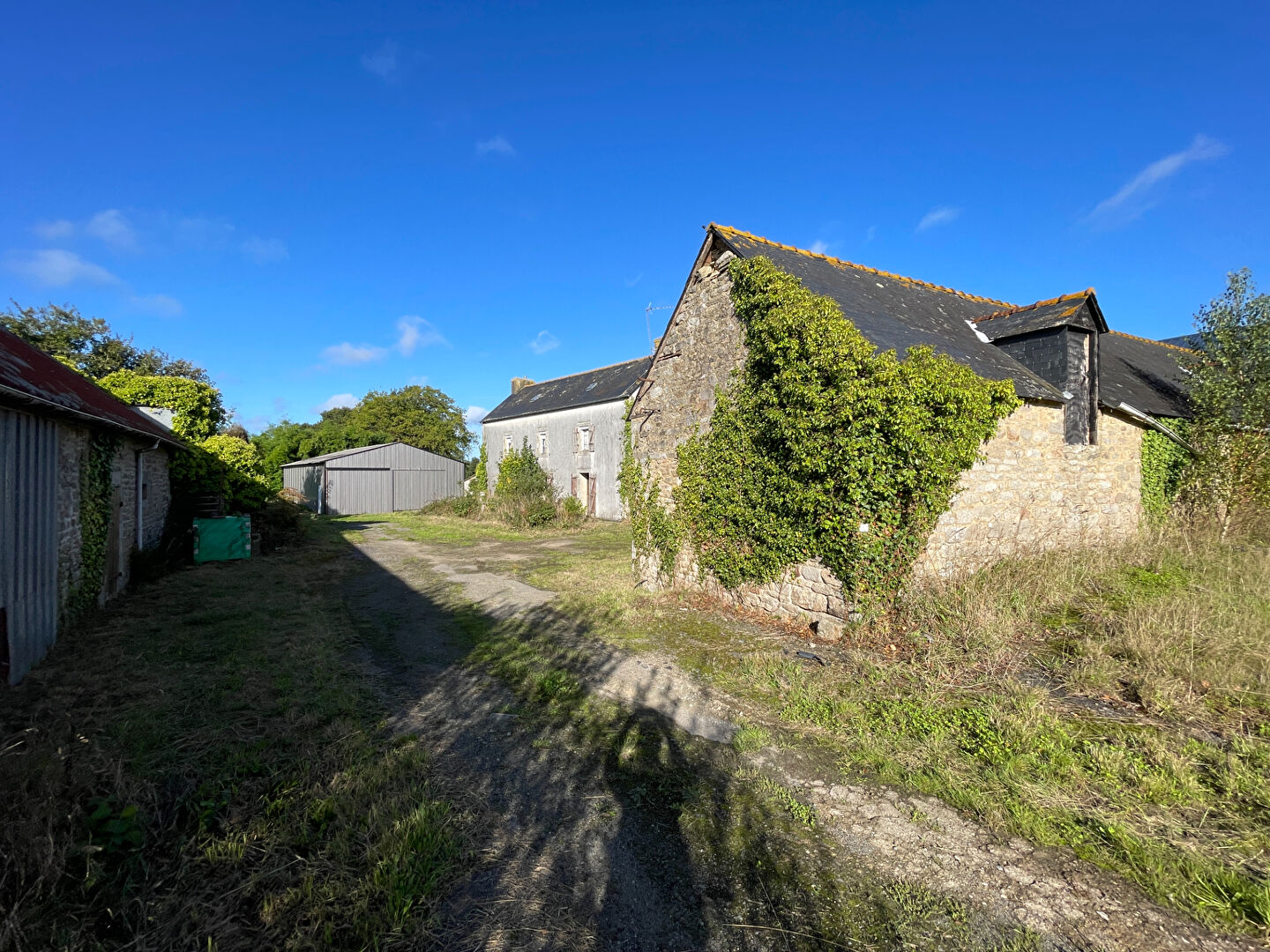 Photo Entrepôt / local industriel Saint Evarzec 100 m2 image 4/4