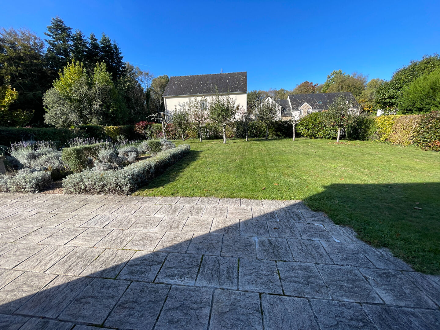 Photo À vendre - Maison récente à Pleuven - proche commerces image 4/6