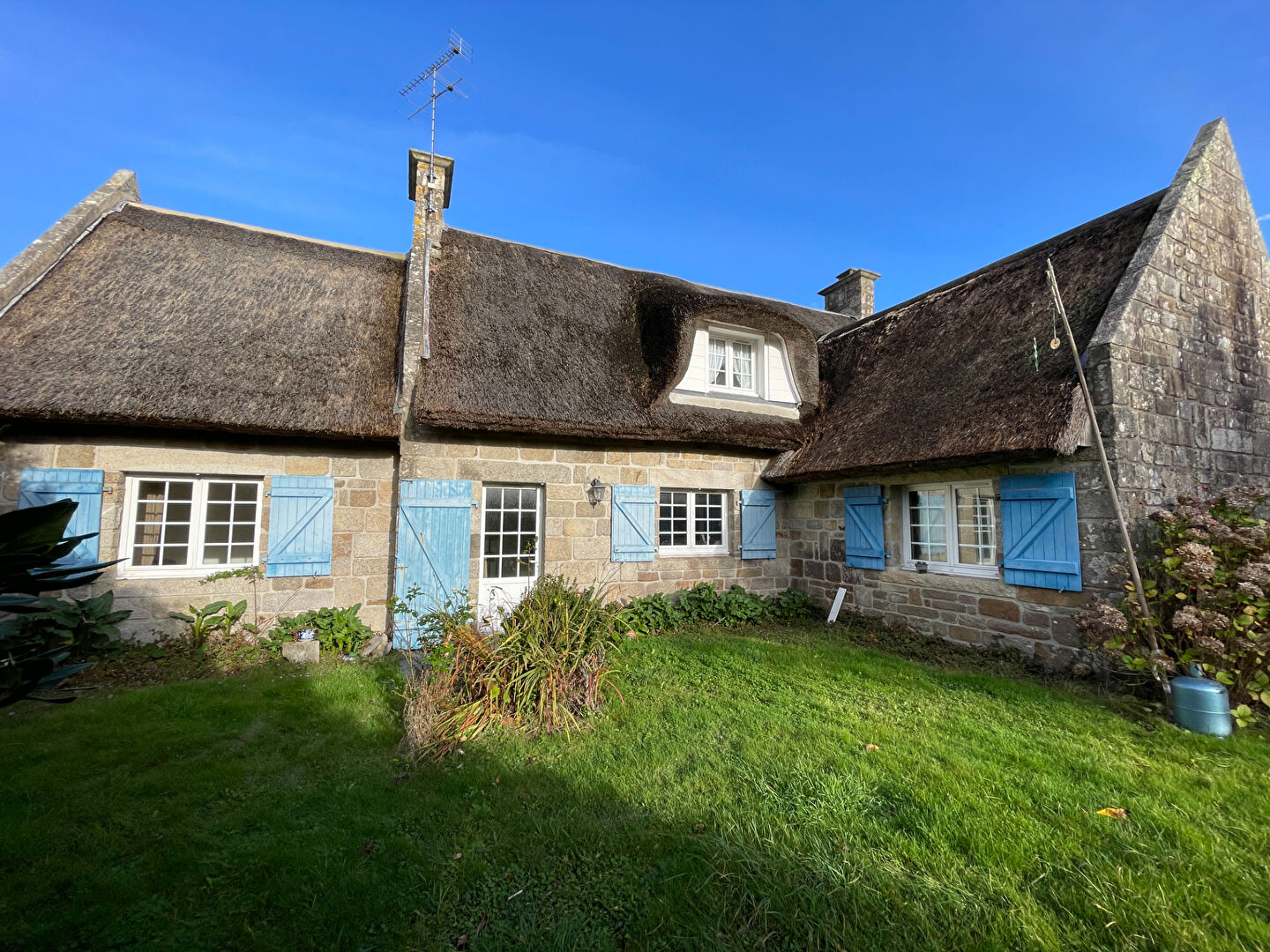 À vendre - Authentique chaumière en pierres à Fouesnant