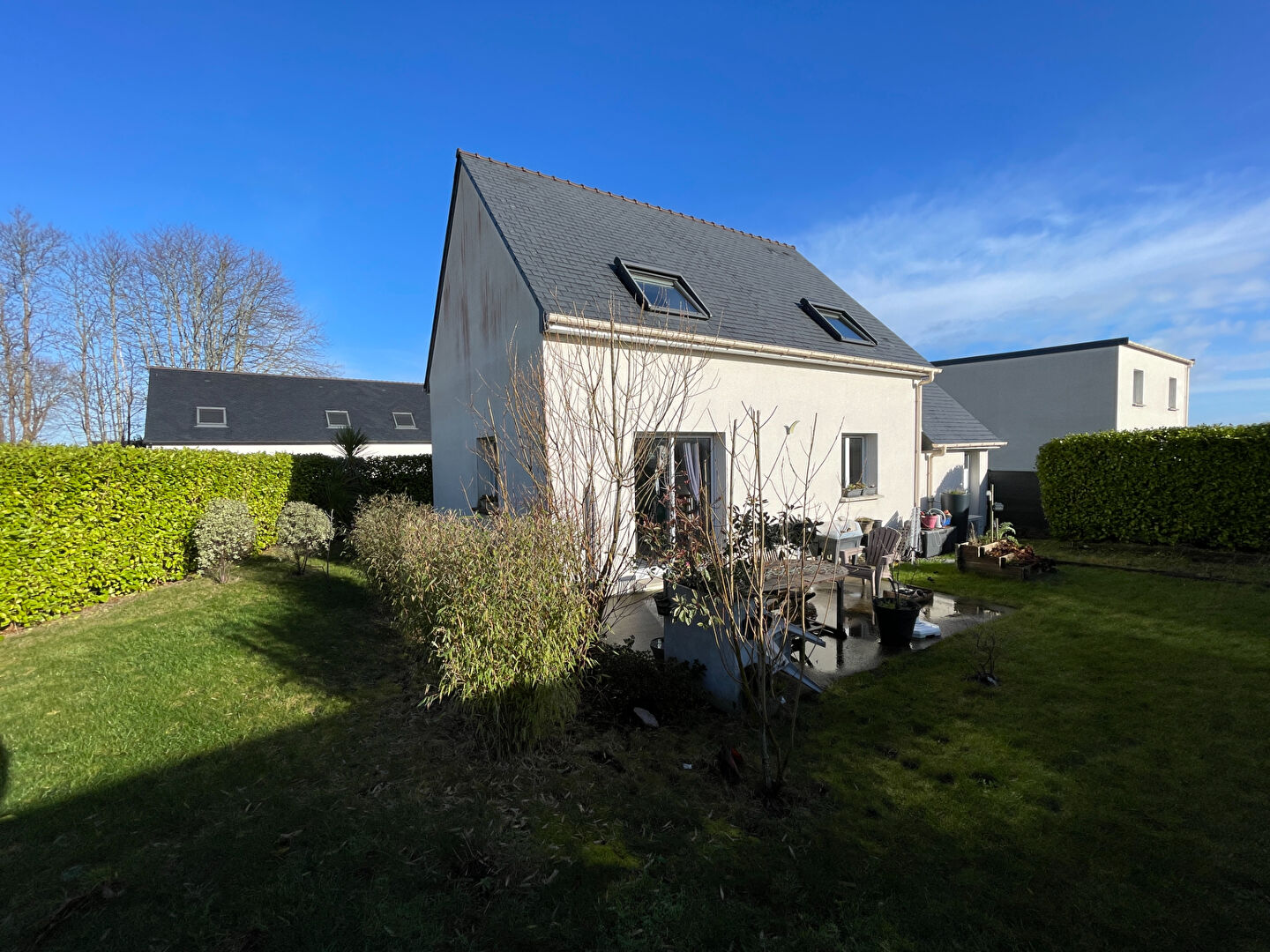 
Maison récente 3 chambres - Pleuven - Environnement calme
