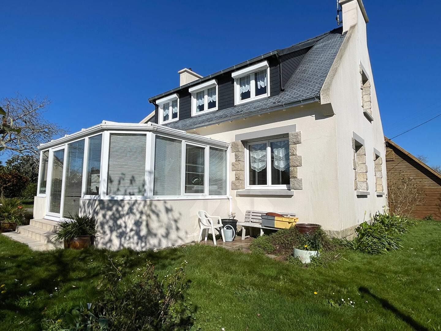 
Maison à vendre - Pleuven (secteur Moulin du Pont) - Cadre calme et verdoyant
