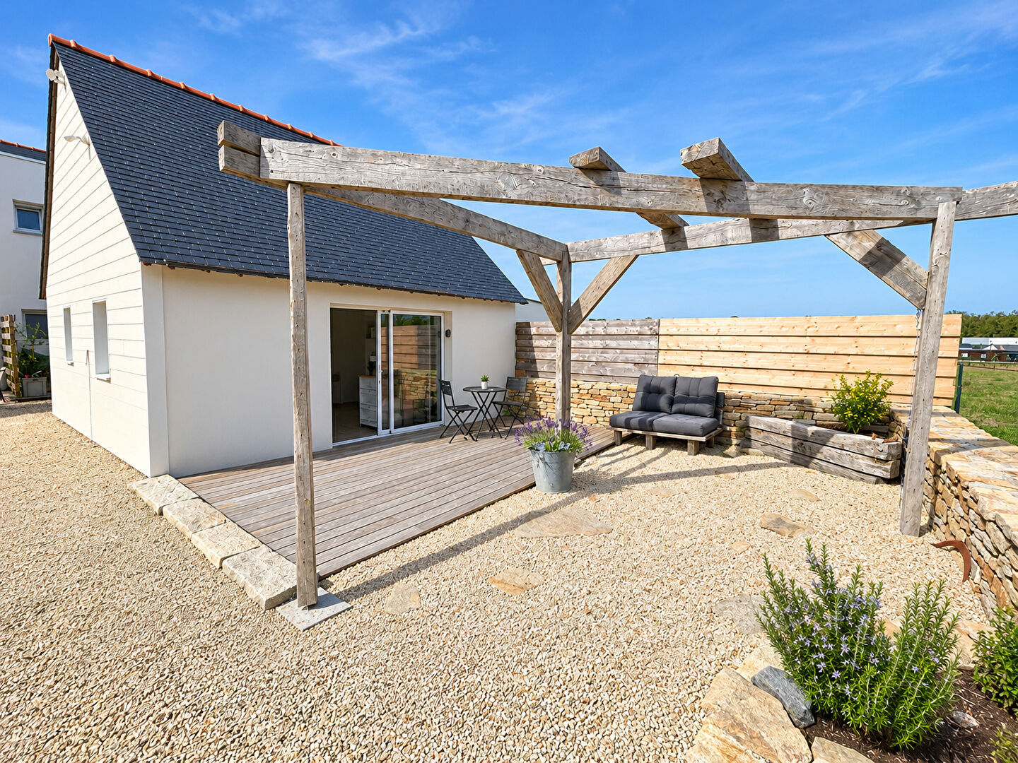 
Maison rénovée pleine de charme 1 pièce à vendre à Pleuven - Réf. 7307

