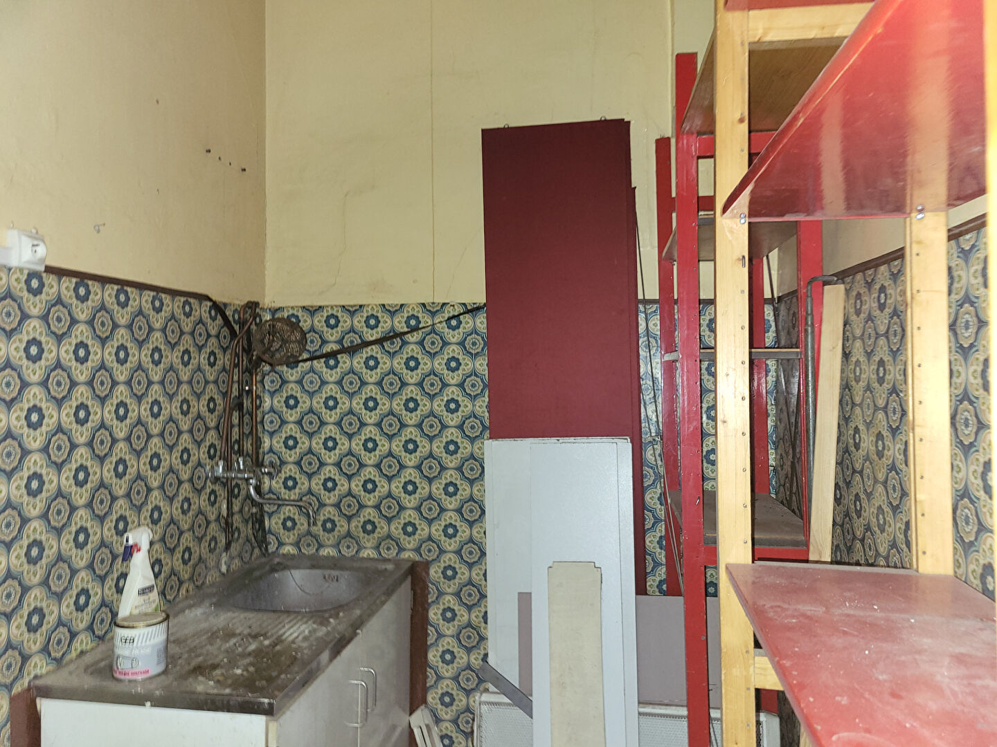 Photo 75018 , Blanche, location d'une boutique  40 m2 image 3/5