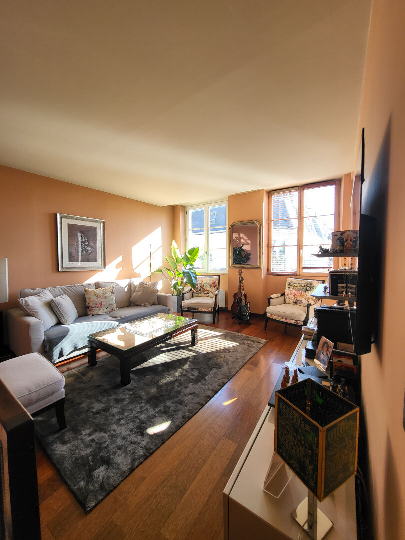 Photo Chatelet, exceptionnel  pres avenue Victoria,appartement en Dupleix de 105 m2 , vue sur l'hôtel de ville image 2/6