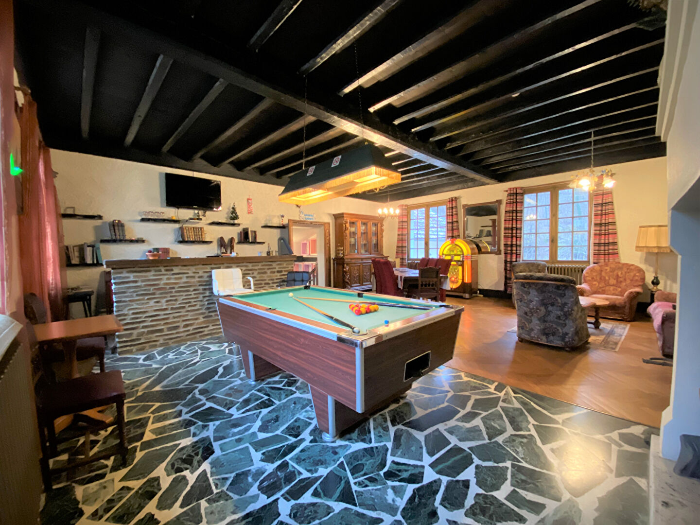 Photo Immeuble Saint Paul La Roche 17 pièce(s) 280 m2 image 4/6