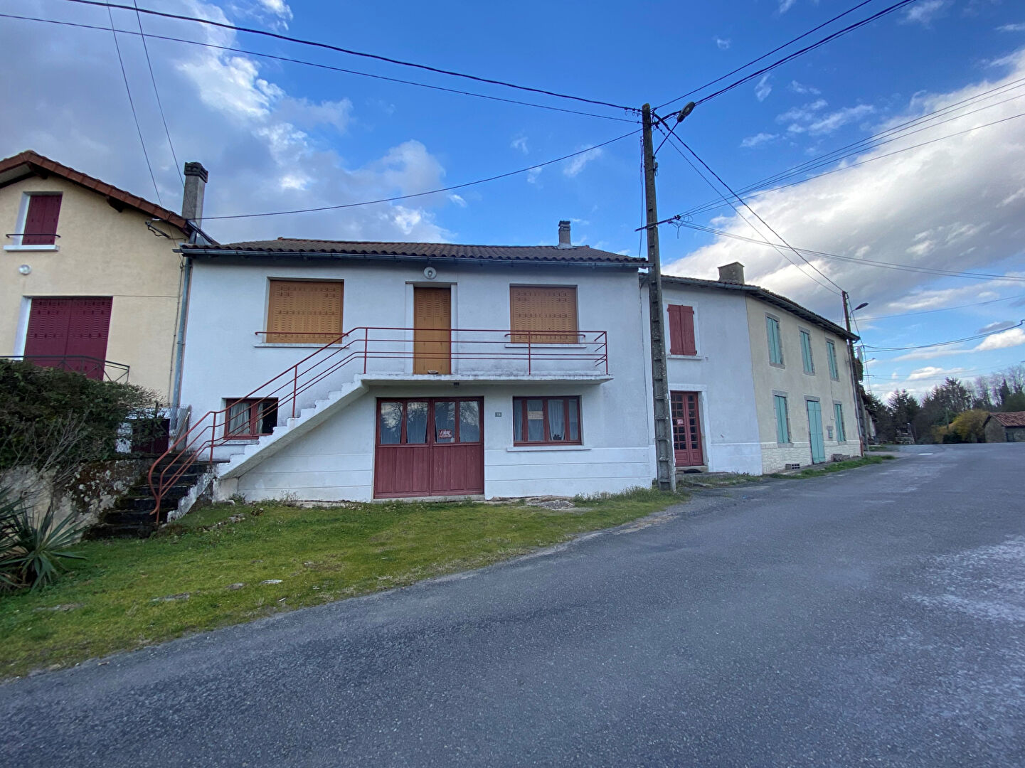 Photo Maison de bourg à rénover image 1/6