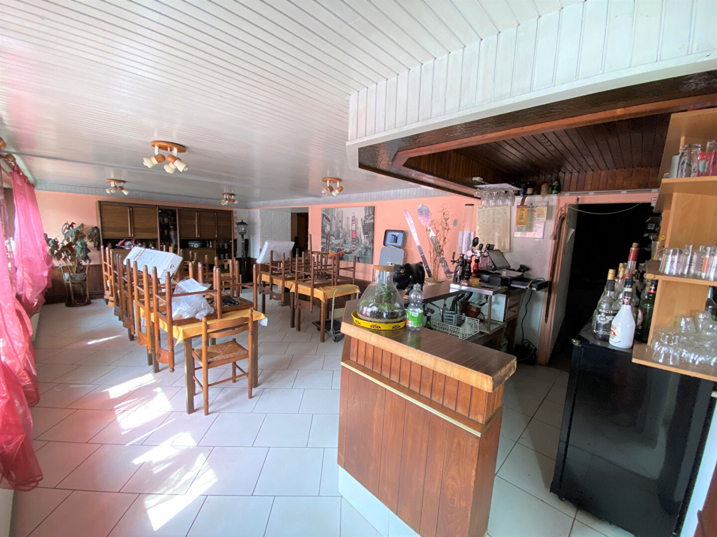 Photo Maison et ancien bar/restaurant 346 m2 image 4/6