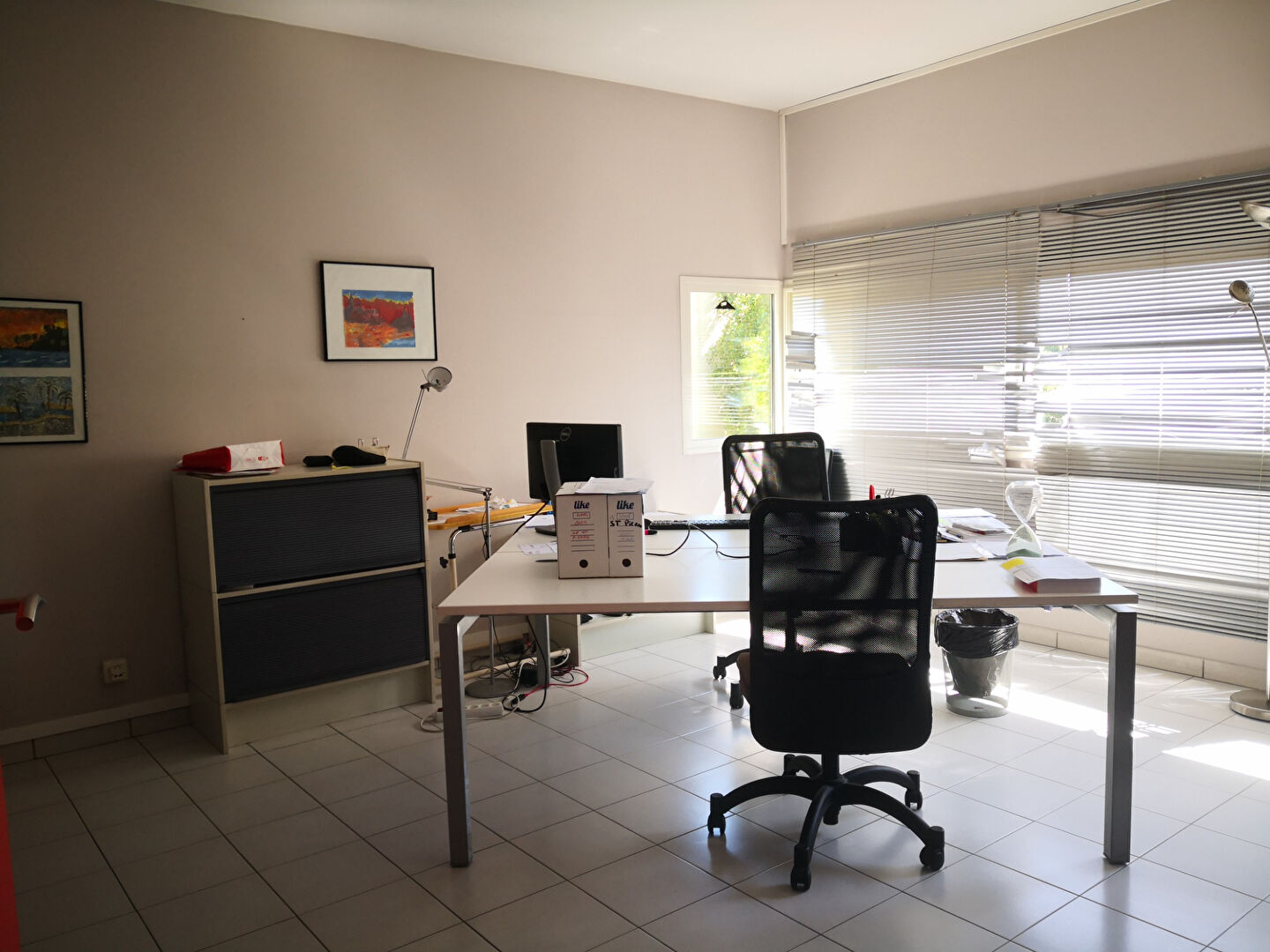 Photo A louer la Seyne  600 m2 de bureaux avec parkings image 6/6