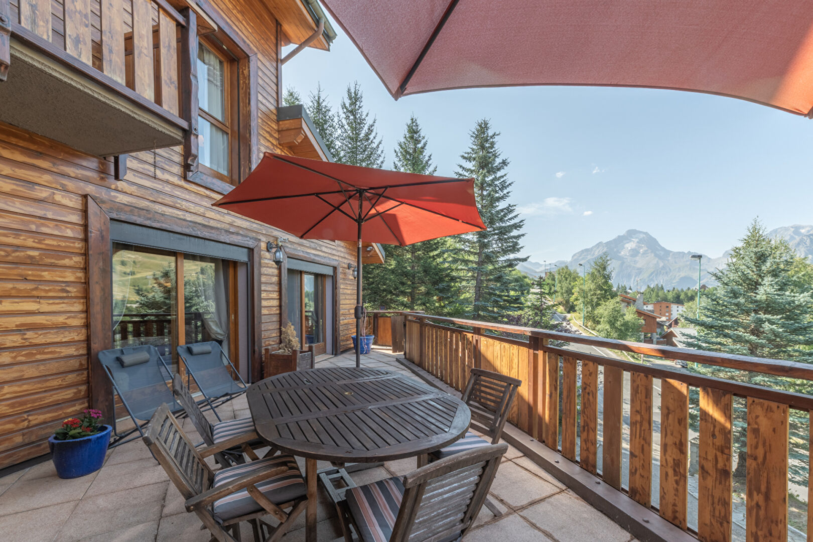 Les Deux Alpes, Les 2 Alpes chalet for sale - Les Deux Alpes | Architect-Designed 5-Room Chalet with La Muzelle Views