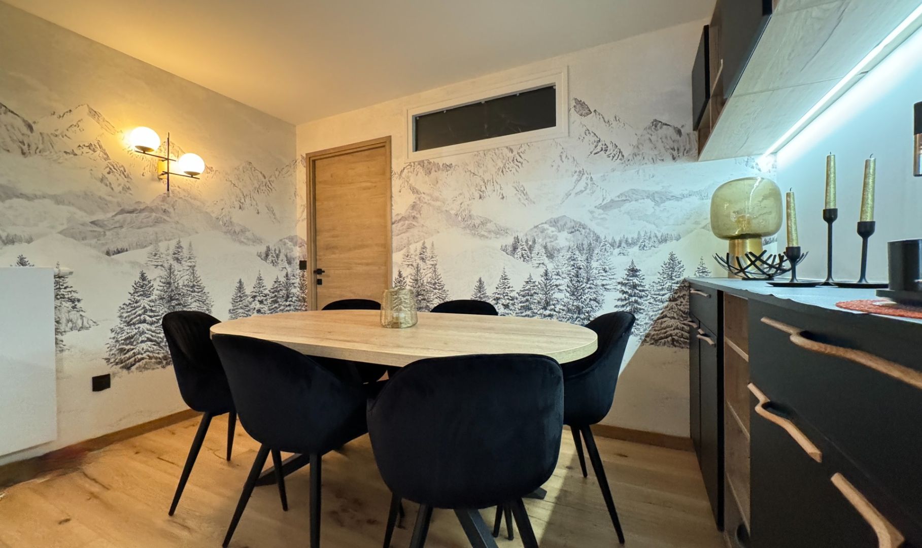 Courchevel, Les 3 Vallées apartment for sale - Courchevel Moriond | 1-Bed Ski-In Ski-Out in Domaine de l'Ariondaz - gallery image 2